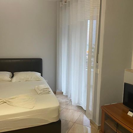Kokomani Durrës Exterior foto